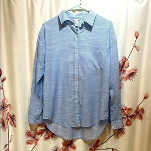 FOREVER 21 • Oversized Button Up • Size Small • 100% Cotton